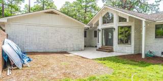 2 Sassafras Lane Gallery 45