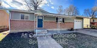 1216 Burnham Street Gallery 1