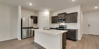 124 Labein Avenue Gallery 10