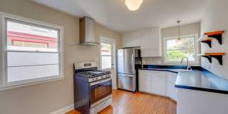 Cute-as-a-Button Coronado "Palmer" Home in a Fabulous School-Side Location – Coronado Village Gallery 15