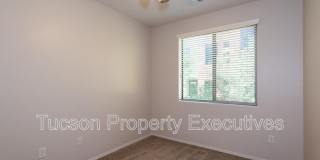 2442 East Emerald Moon Drive - 1 Gallery 20