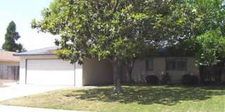 Clovis location, near schools, shopping & more! Gallery 1