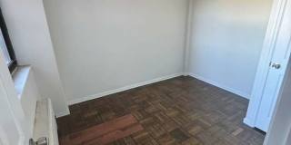 110 Washington Gallery 9