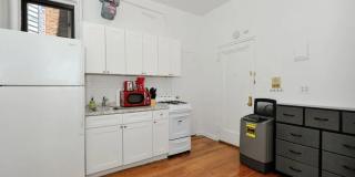 413 W 47th St Gallery 11