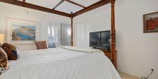 Total Quality Living! El Escorial... EAST BEACH! Gallery 17