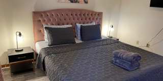 Cozy 1 bedroom townhome Gallery 1