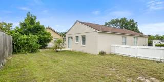 Winter Park 3 bedroom steps to shopping, dining. Gallery 26