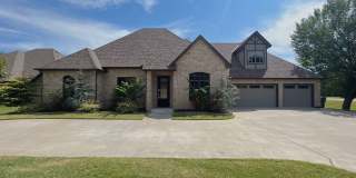 Waterfront Gem in Edmond! Gallery 1