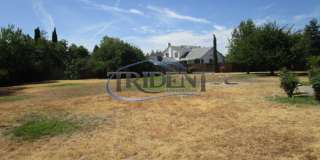 Large 4 bedroom, 3 bath house located on a large lot Gallery 26