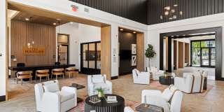 The Hadley Gallery 22