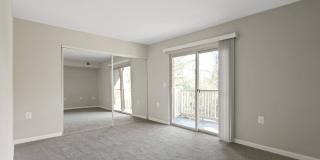 Huntington Square Gallery 52