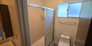 Gorgeous 3 Bedroom, 2 Bath home in great location Gallery 12