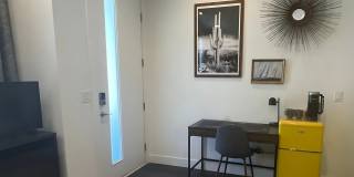 Charming 3BR House in Denver Gallery 5