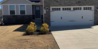 101 Martha Washington Parkway Gallery 1