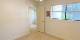 18445 Hatteras Gallery 13