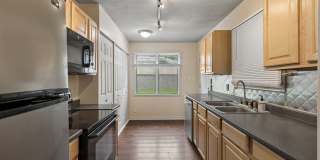 Charming 3-Bedroom Home in a Prime Aksarben Location! Gallery 8