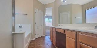 17605 W Crocus Drive Gallery 11