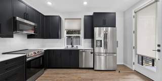 Modern 1-Year-Old Home in Central District w/ Private Rooftop Deck, Lower-Level Private Suite & Multi-Zone A/C Gallery 4