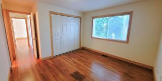 Bayview Condo 2 Bedrooms with Gas Fireplace  - S State St Gallery 55