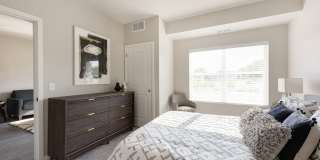 The Sixton Apartments Gallery 21