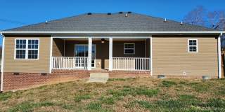 $1650 - 3 Bedroom 2 Bath Ranch Home Gallery 24