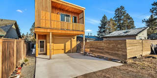 Modern NW Bend ADU | 1 Bed 1 Bath | Utilities Included | Near Trails, Restaurants, Shopping Gallery 4