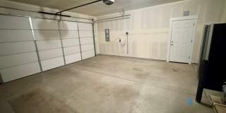 Beautiful Newer Built 3-Bedroom, 2 bath Home in Meadows at West Highlands Gallery 25