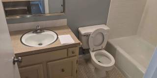 Quiet 1 Bedroom Convenient to Hershey Med and Attractions Gallery 17