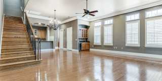 LUXURY 3-BEDROOM TOWNHOME IN ALAMO HEIGHTS Gallery 9