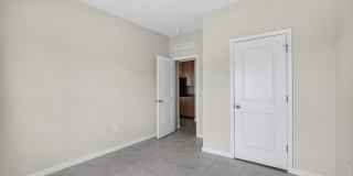 Panther Creek Family Home Gallery 31