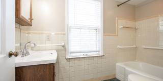 Charming 3 bedroom house Shaker Heights!! Gallery 5