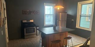Charming 2BR Duplex in Buffalo directly on Elmwood Gallery 6