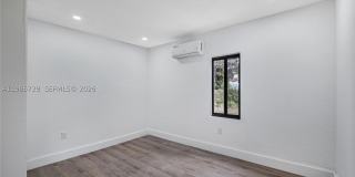 6905 NW 4th Ct Gallery 8