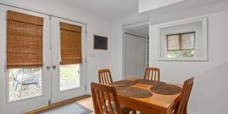 Charming 1 Bed, 1 Bath Duplex with Office/Flex Space near Five Points, Downtown Raleigh Gallery 4