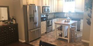 Beautiful 4 bedroom, 2.5 bath home Gallery 1