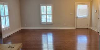 Charming 3br 2ba Home near Downtown Raleigh! Available Now! Gallery 5