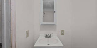 700 2nd Avenue Gallery 6