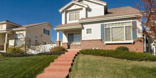 Bright Broomfield Home in Broadlands Cottages Gallery 1