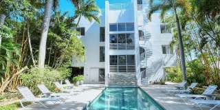 213 N WASHINGTON DRIVE Gallery 75