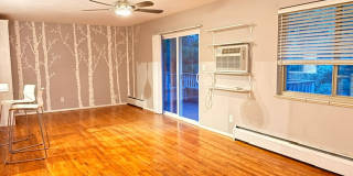 Beautifully Upgraded 2Bedroom Condo Now Available! Gallery 12