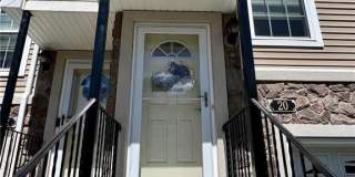 20 Seeley Bull Street Gallery 3