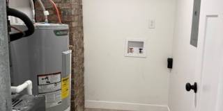 New Listing-Super cute newly renovated 3 BDRM Gallery 3