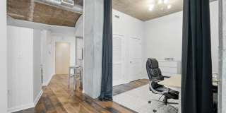 923 Peachtree Street NE Gallery 19