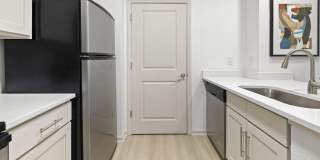 Silver Collection at Waterford Gallery 34