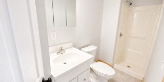 Updated 3 Bedroom Home Near Westgate Park with Modern Finishes Gallery 10