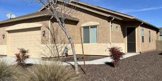5765 N Thornberry Drive Gallery 1