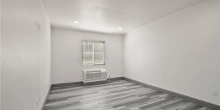 14335 Hamlin Street Gallery 39