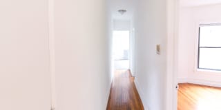 1515 E. 54th Street Gallery 17
