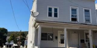 347 West Bertsch Street Gallery 1