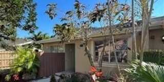 926 Banks Road Gallery 1